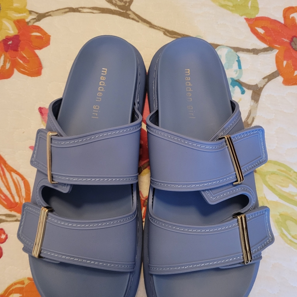 Brand new womens Madden girl sandals in blue size 10